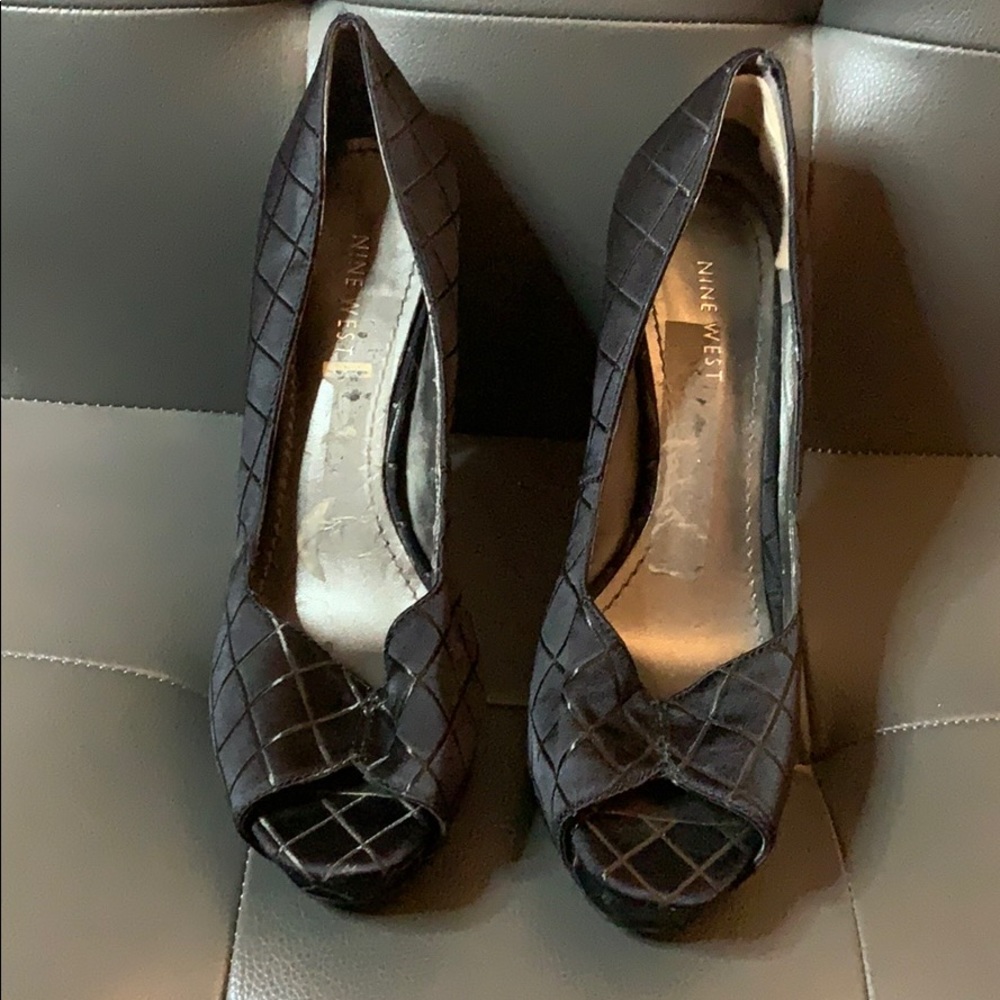 Nine West peep toe high heel diamond pattern